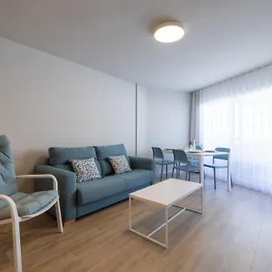 https://apartaments-voralmar-mas-den-gran.top-hotels-tarragona.com