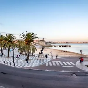 https://sitio-castelo-beach-in-cascais.hotels-lisbon-portugal.com